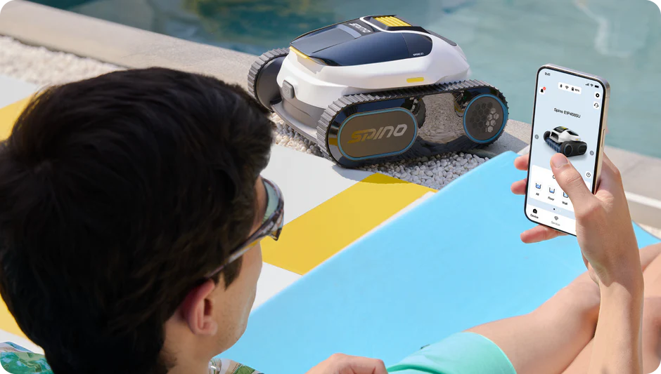 Control your robot effortlessly via the app-available only after it'sout of the water for your convenience.